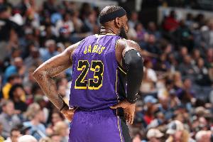 詹姆斯纪录预警：预计史上第一位60000分钟先生还差959分钟