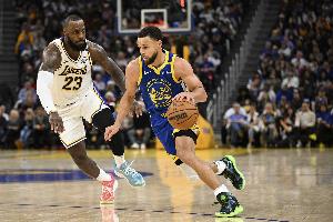 追梦：詹姆斯重新定义了持久度 让人们觉得快38的库里还不算老