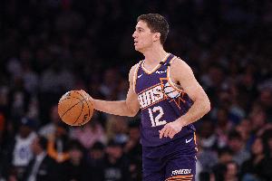 吉莱斯皮谈球队氛围：我们会听老队员的看法 每个人都会主动交流