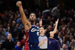 外线有谱！米切尔三分再中 骑士连续104场命中10+三分&历史最长