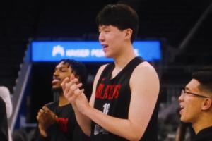 开拓者队医生日 杨瀚森好像快教会队友中文版生日歌了😂