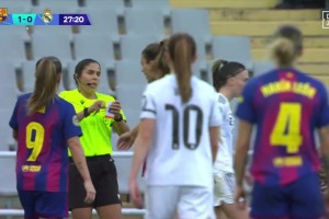 皇马博主怒批巴萨女足球员：展现了她在学校里学到的价值观🤡