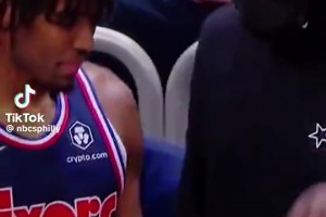 今天39分手刃登哥！哈登在76人时期，没少指导马克西啊